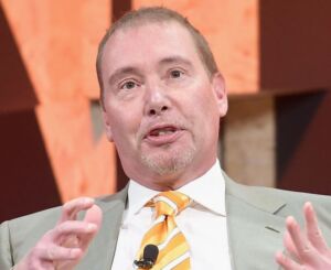 DoubleLine CEO Jeffrey Gundlach says the bond market is signaling trouble ahead