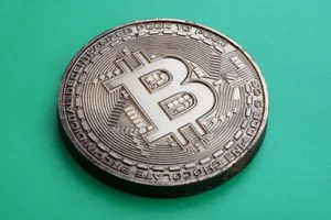Bitcoin Falls After breaking through $25K barrier