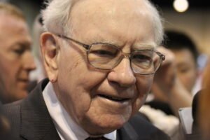 This Ridiculously Cheap Warren Buffett Stock Could Make You Richer