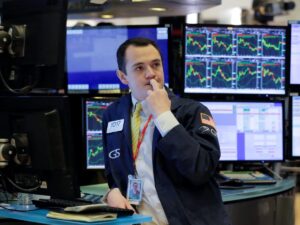 US indexes reverse lower on worries of Israel-Iran escalation and spiking Treasury yields