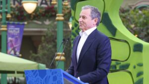 Vanguard voting for Iger over Peltz in Disney proxy fight: report