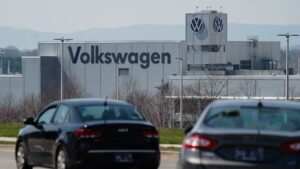 VW workers to vote on joining UAW union in Tennessee