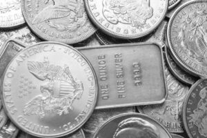 Silver Prices Forecast: XAG/USD Hits Two-Week High Amid Global Tensions