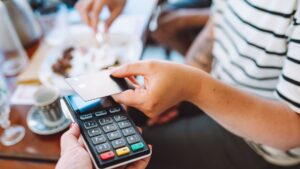 Credit card balances jump 8.5% year over year — delinquencies rise