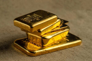 Gold Price Forecast: Testing Support After Bearish Breakdown