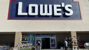 Lowe's (LOW) Q1 2024 earnings