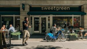 Sweetgreen shares soar 34% after company beats revenue expectations