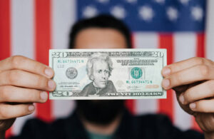 US Dollar (DXY) Index News: Weaker Economic Growth, Treasury Yields Weigh
