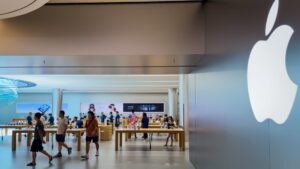 What Trump's proposed China tariffs could mean for Apple's profits
