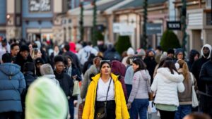These retailers could gain during holiday season