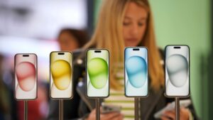 Bank of America cuts Apple price target on tariff hit, delayed AI rollout