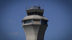 American Airlines CFO says some travelers are avoiding Newark airport