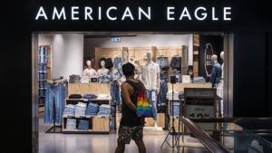 American Eagle Outfitters (AEO) earnings Q1 2025