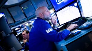Charts show this China tech ETF could be a better bet than U.S. tech, says Katie Stockton