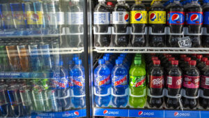 Charts indicate what may happen next in long-running Coke-Pepsi stock battle, says Carter Worth