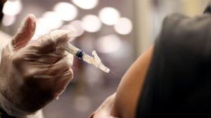FDA outlines stricter Covid vaccine approval standards
