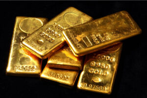 Gold Price Forecast: Bearish Momentum Accelerates, Weekly Bearish Signal