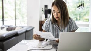 Credit score impact from student loan collections, default