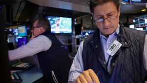 This money manager won't follow Warren Buffett’s path with these two stocks