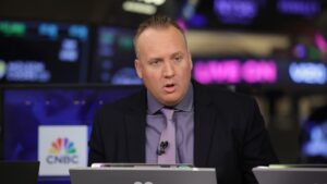 Two tech names bucking the market turbulence with businesses that can beat a recession