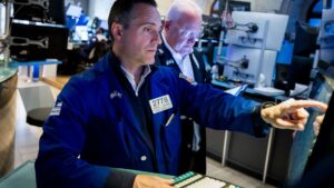 A cybersecurity stock to play the AI trend, and why U.S. exceptionalism in markets isn't over