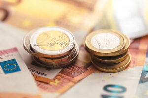 Bulgaria Poised to Join the Euro: An Interview with Scope Ratings’ Dennis Shen