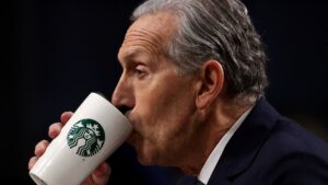 Howard Schultz backs CEO Brian Niccol strategy