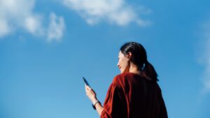 Most women wish they started investing sooner, Schwab finds