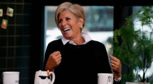 Suze Orman once warned 'no decision is bigger' in retirement than this Social Security move