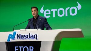Wall Street loves recent IPO of this ‘social network trading platform’